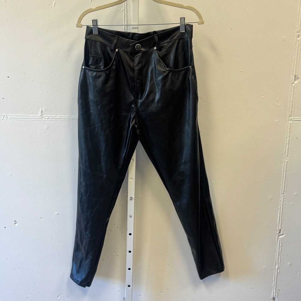 Love Faux Leather Black Tapered High Rise Pants‎ Women's Large Moto Streetwear
